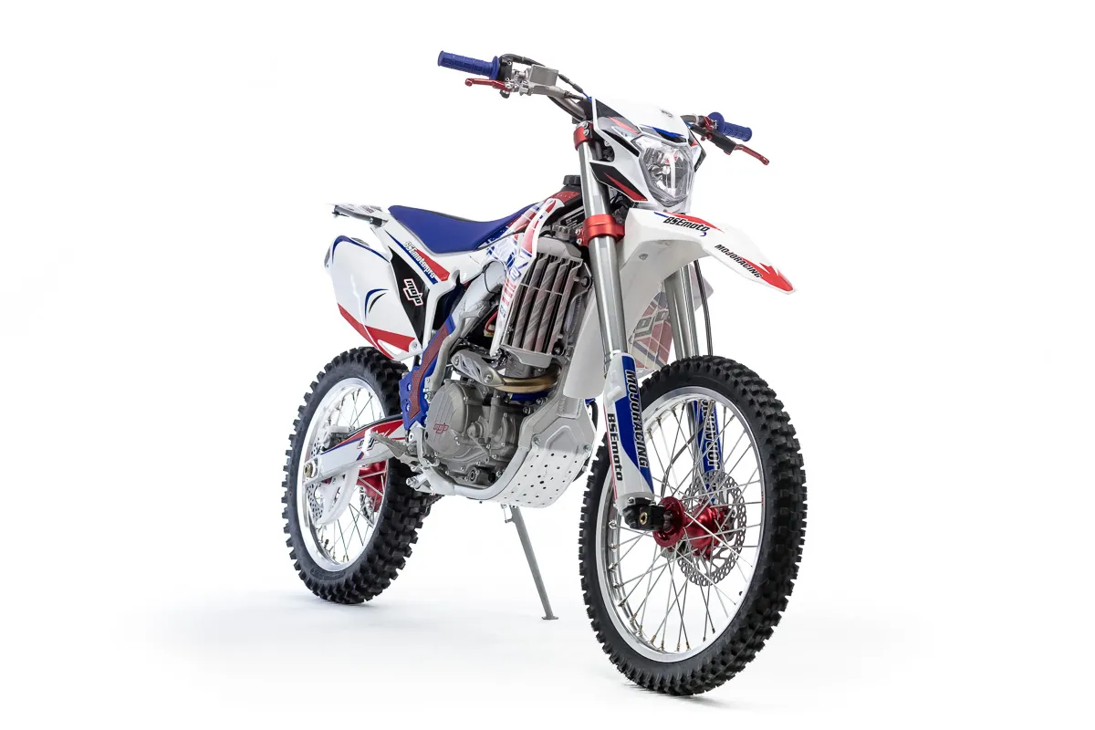 Кроссовый мотоцикл BSE M2 250e Classic tricolor