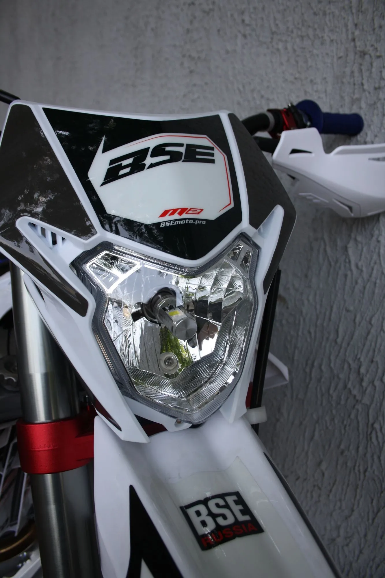 Мотоцикл BSE M2 Force White