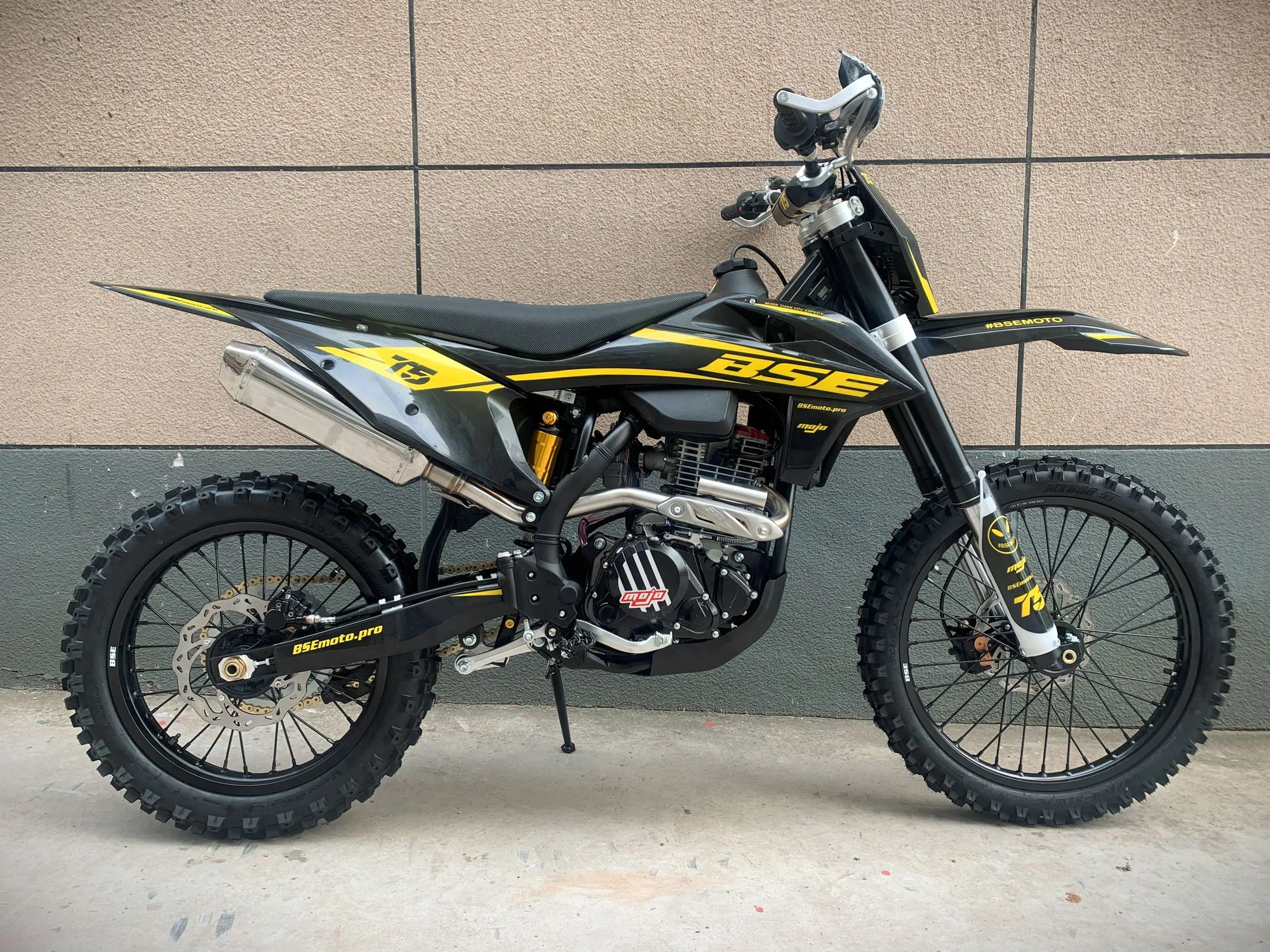 Мотоцикл BSE T5 Black Twister