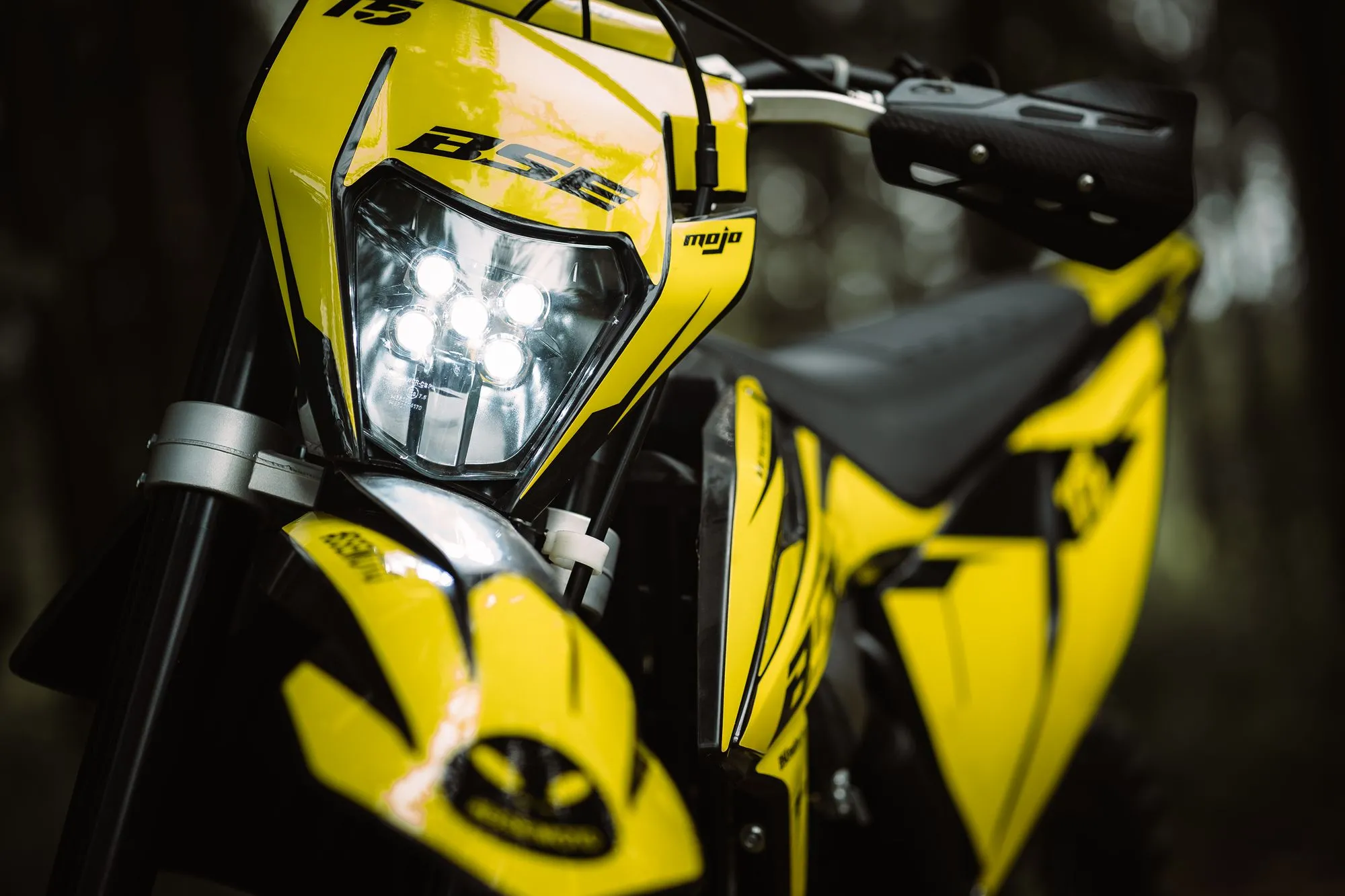 Мотоцикл BSE T5 Yellow Twister