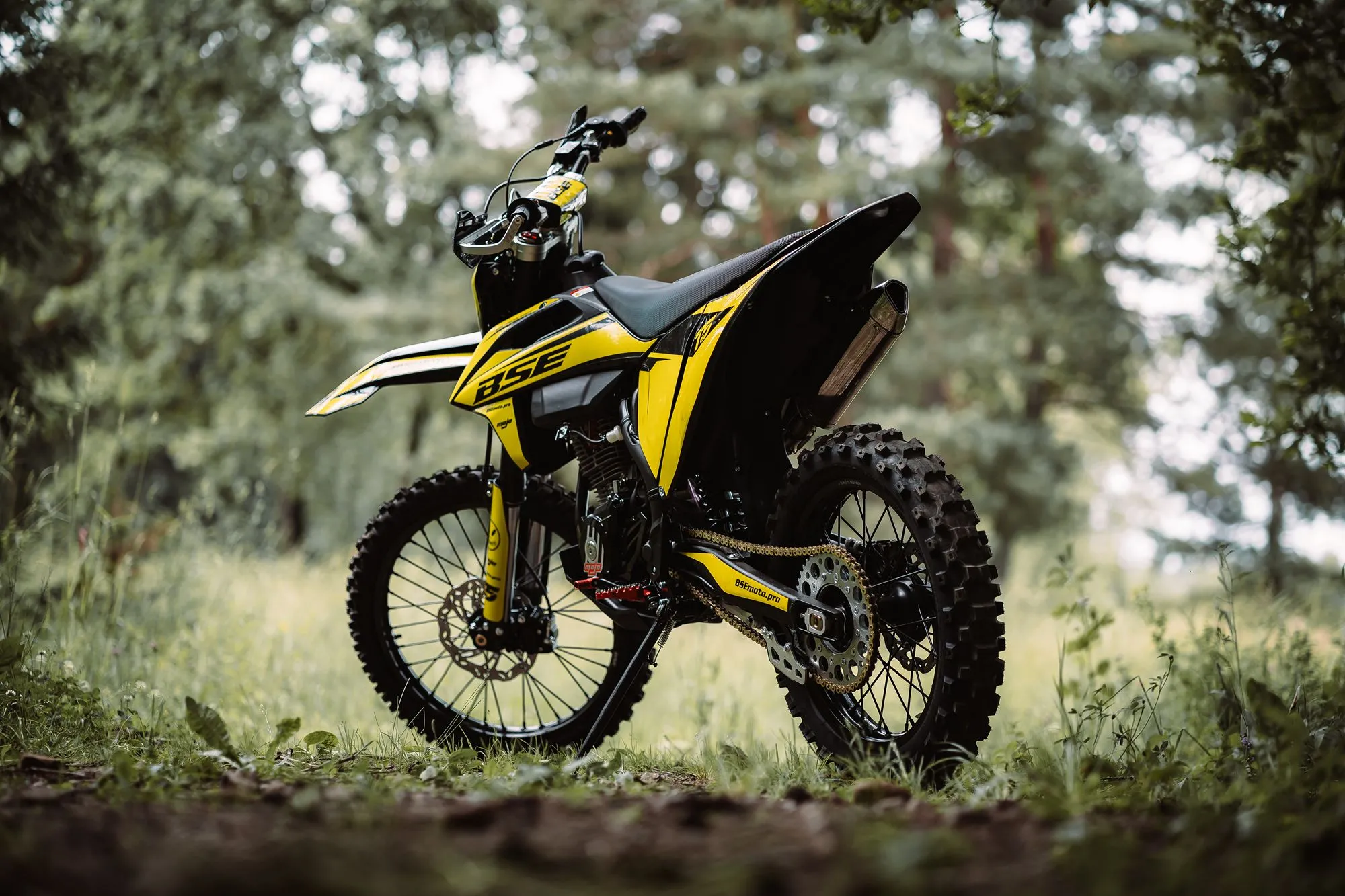 Мотоцикл BSE T5 Yellow Twister
