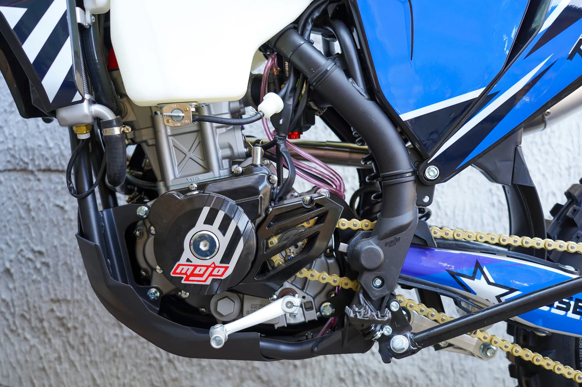 Мотоцикл BSE T8 Blue Twister