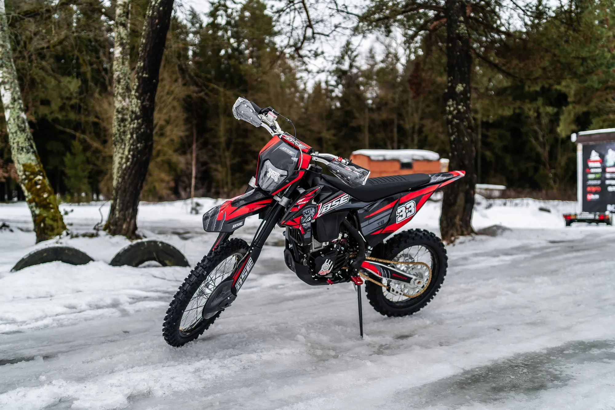 Мотоцикл BSE T8 Red Bear