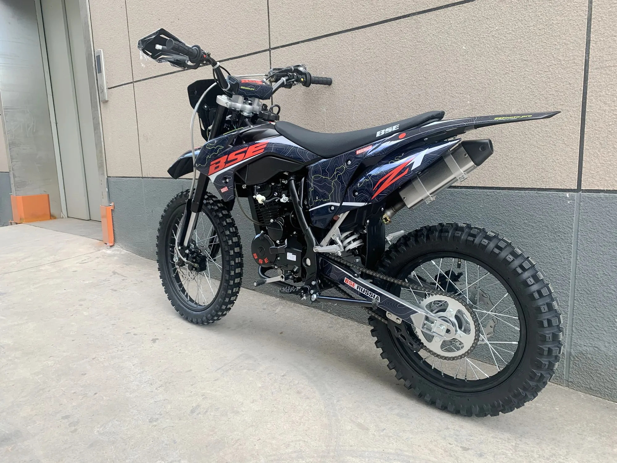 Кроссовый мотоцикл BSE Z1 19/16 Atlas Black 2