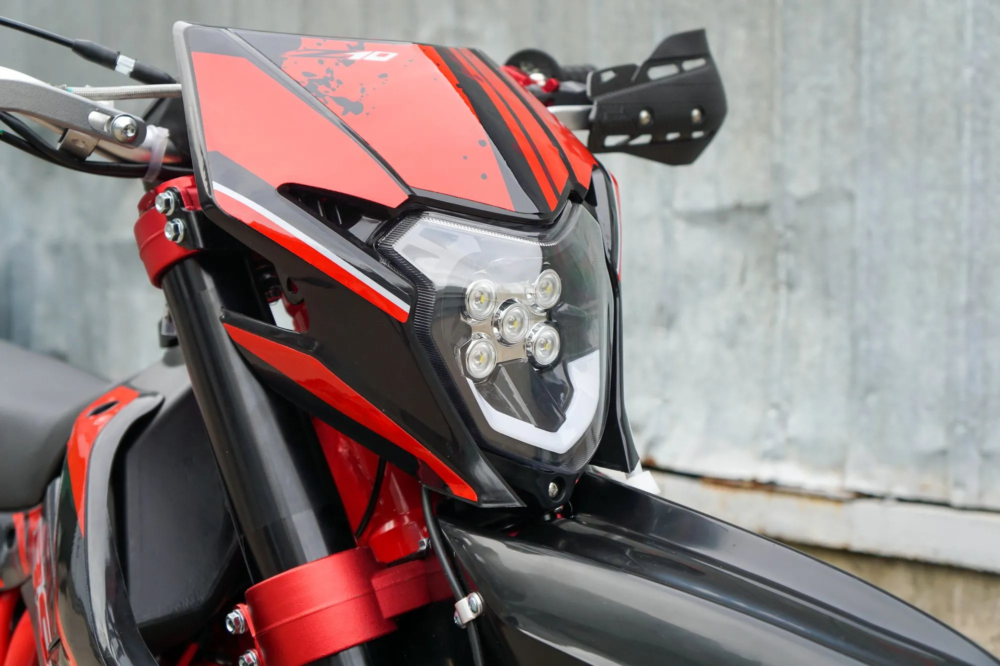 Мотоцикл BSE Z10 Red Black (ZS172FMM-7)