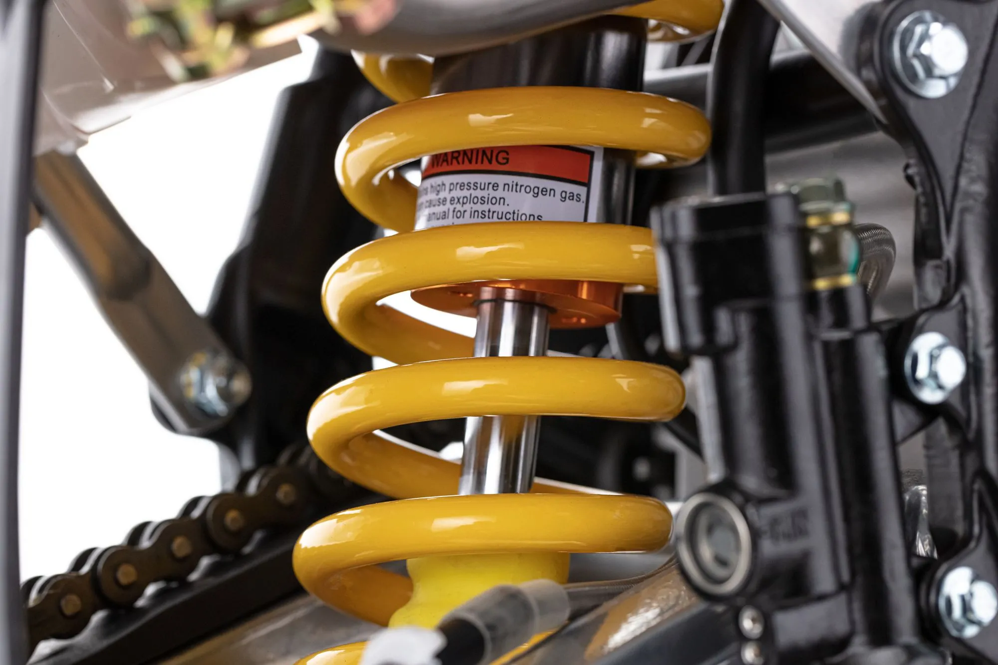 Мотоцикл BSE Z2 21/18 Roqvi Yellow