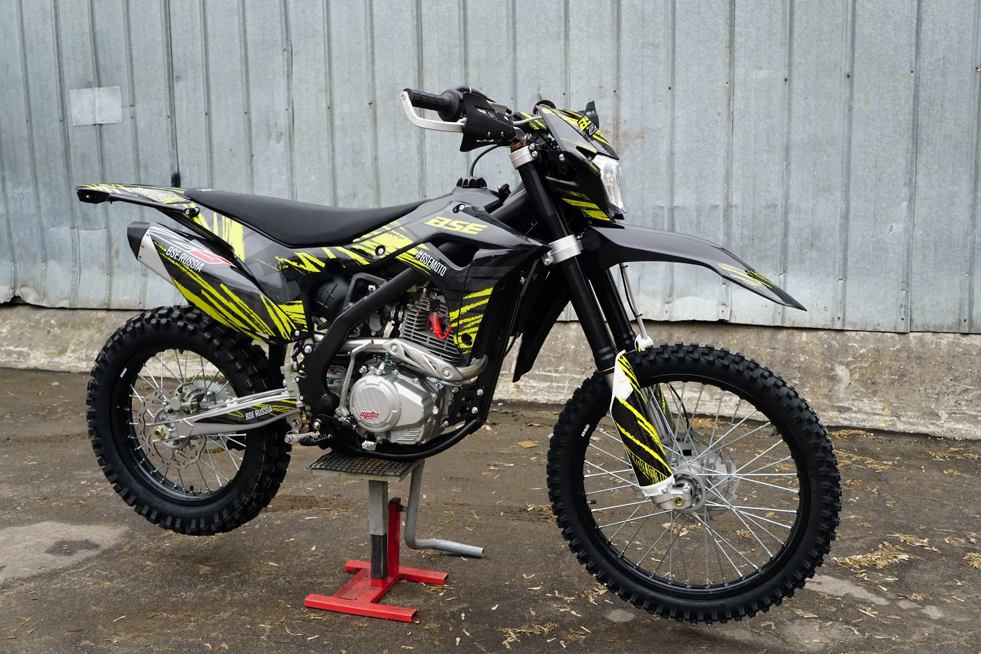 Кроссовый мотоцикл BSE Z5 250e Neon Black