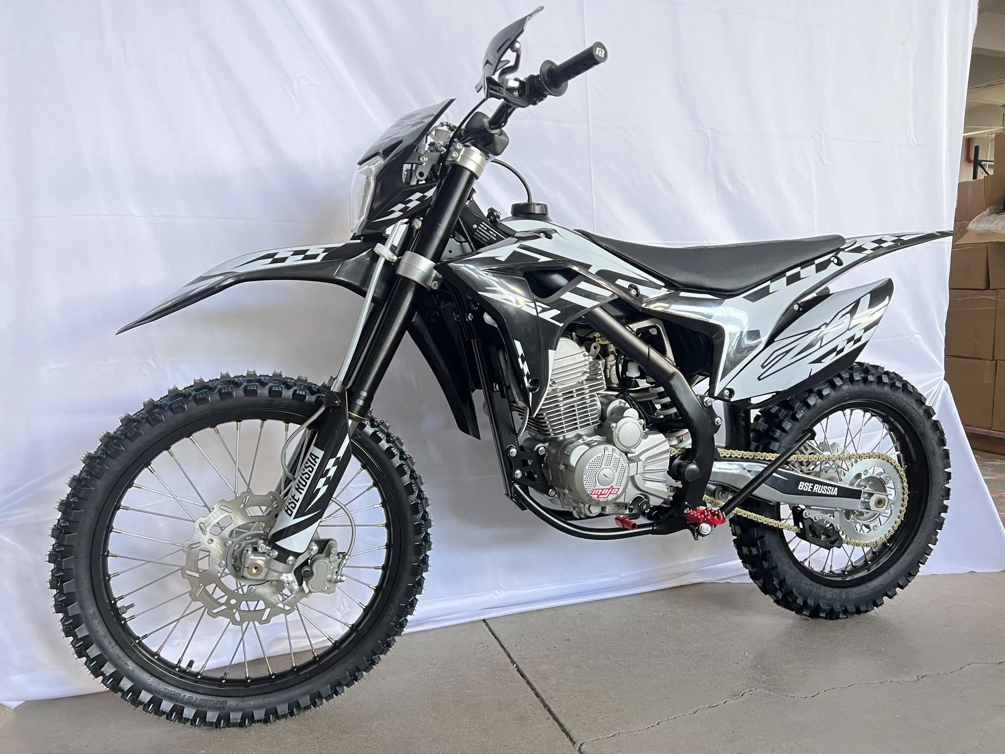 Мотоцикл BSE Z5 L White Black