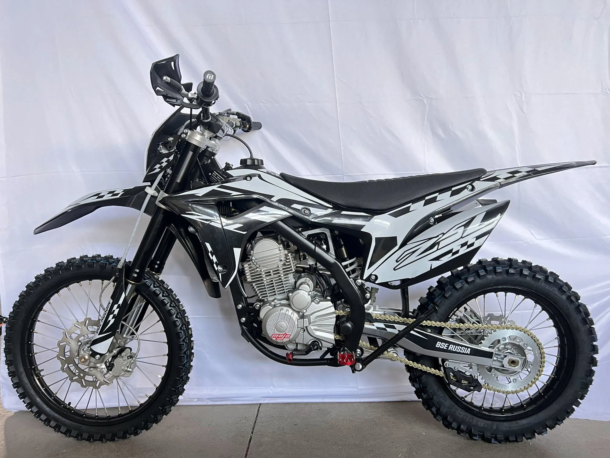 Мотоцикл BSE Z5 L White Black