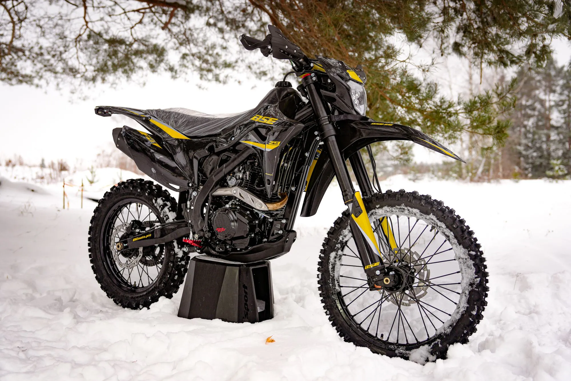 Мотоцикл BSE Z9 Yellow Metallic T (ZS175FMM-5)