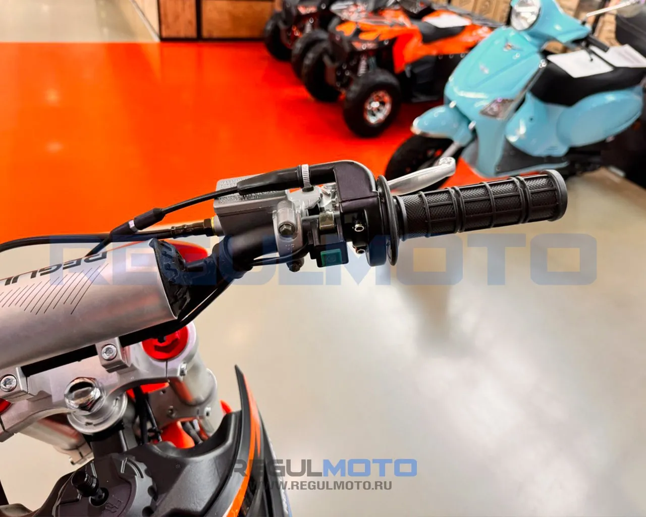 Питбайк Regulmoto SPITFIRE PRO 19/16 140cc
