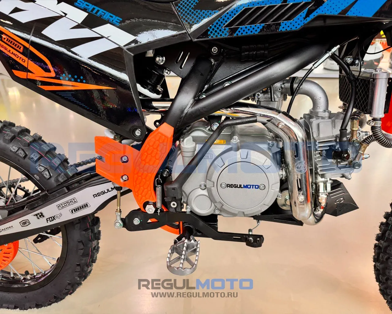 Питбайк Regulmoto SPITFIRE PRO 19/16 140cc