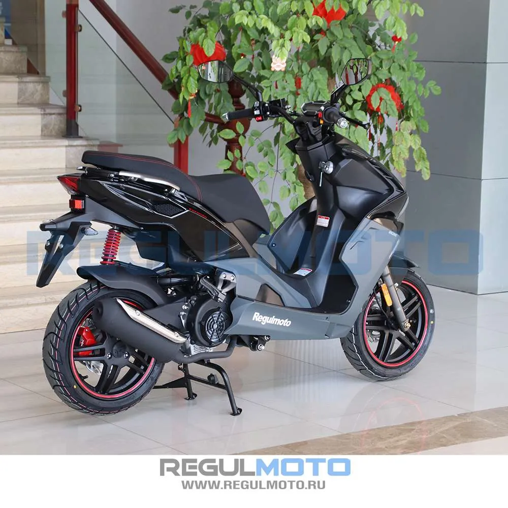 Скутер Regulmoto FORMULA 125 (LJ175T-8M)