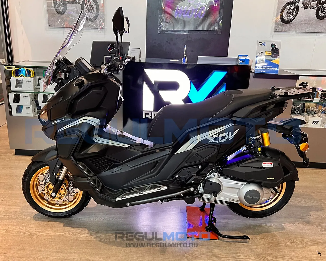 Макси-скутер Regulmoto XDV ADVENTURE 300CC без кофр (LJ300T-18) EFI
