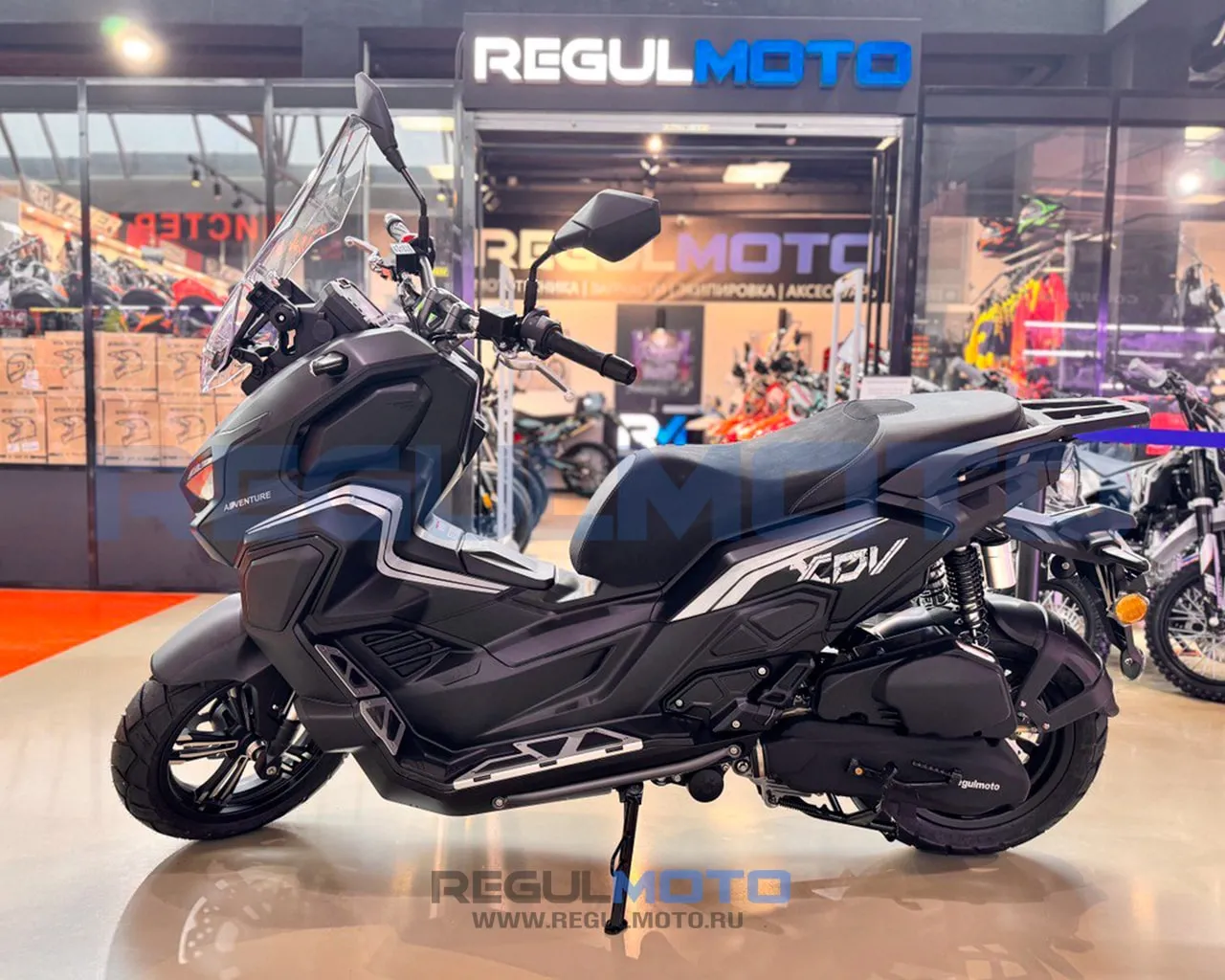 Макси-скутер Regulmoto XDV TRAVELER (LJ-1)